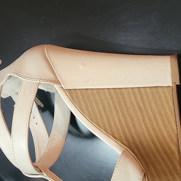 ELLE ELBRIE IVORY WEDGE - Picture 10 of 16
